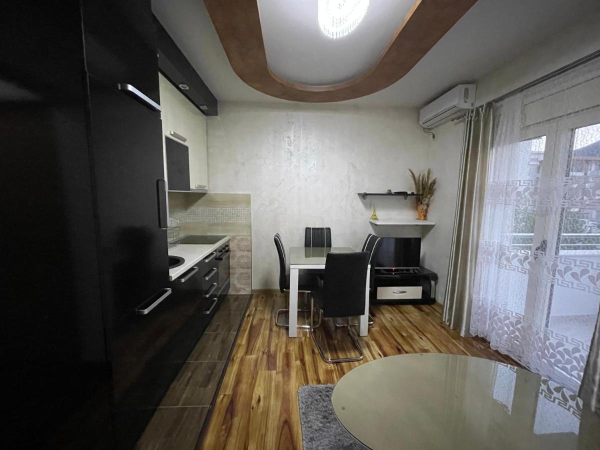 Apartments Zevs 1 Budva Kültér fotó